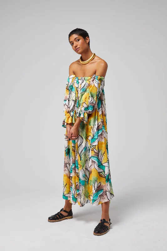 Penelope dress in Landscape print Crew Neckline Casual