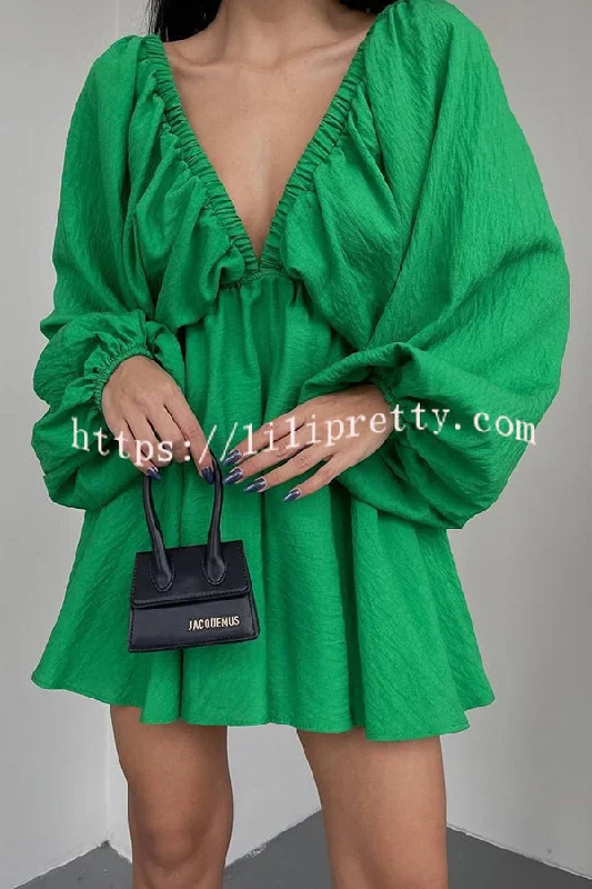 V Neck Puff Sleeve Solid Color Resort Style Mini Dress Cozy Knit Mini Dress