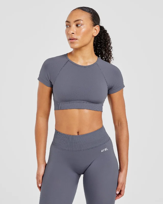 Adapt Seamless Crop Top - Slate Front Pockets Side Pockets Patch Pockets