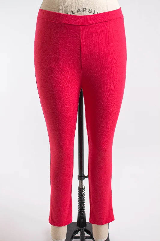 Fuchsia Capri Legging Stylish Athletic Wear Leggings