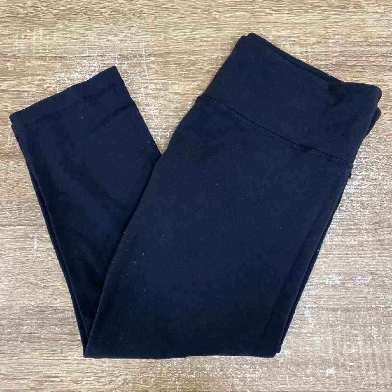 Lululemon - Women's Cropped Leggings: Black-women-8 Stylish Stretch Pants Leggings