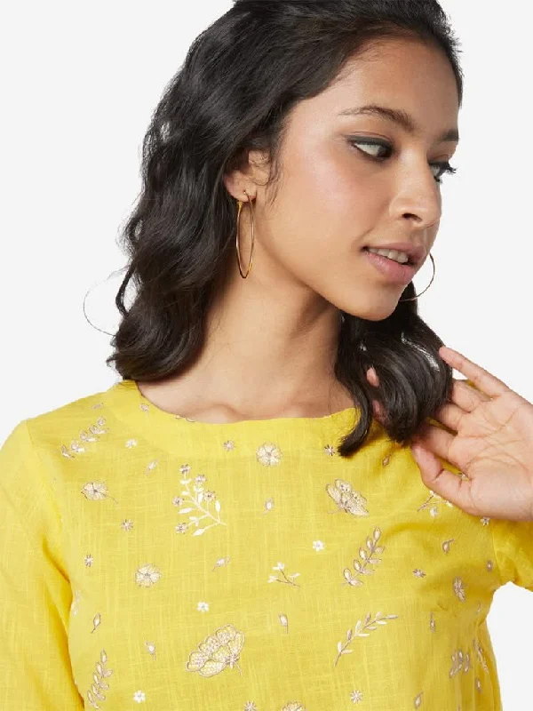 Bombay Paisley Yellow Printed Ethnic Crop Top Terry Blend Velvet Blend Canvas Blend