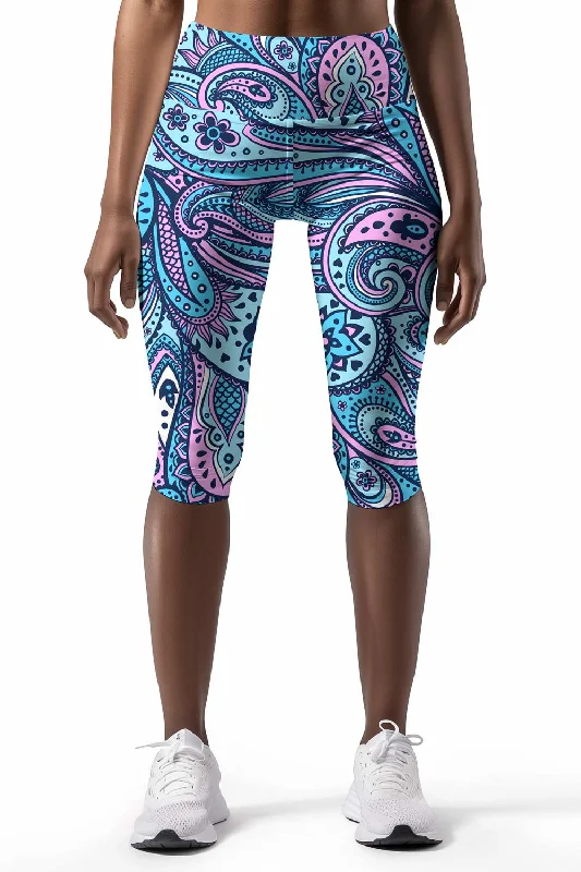 Sensation Ellie Blue Geometric Print Yoga Capri Leggings - Women Elegant Full-Body Leggings Sensation Ellie Blue Geometric Print Yoga Capri Leggings - Women Elegant Full-Body Leggings