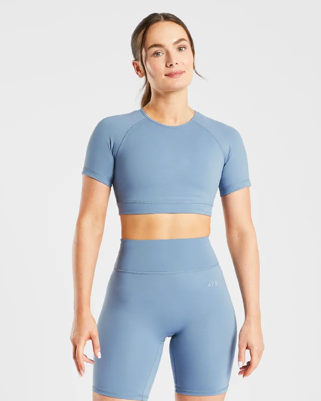 Staple Crop Top - Slate Blau Notch Collar Peter Pan Collar Cowl Neck