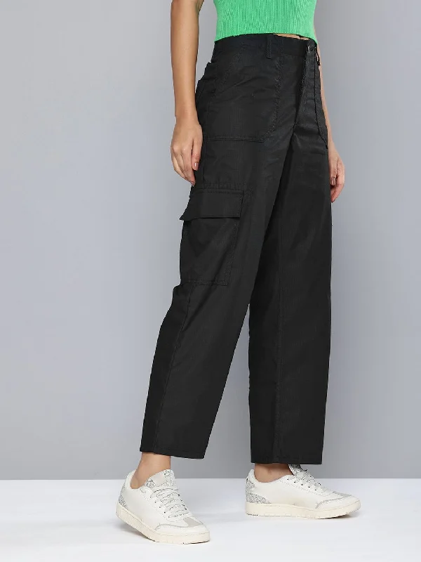 Women's Mid Rise Black Cargo Trousers Trousers Low Rise Relaxed