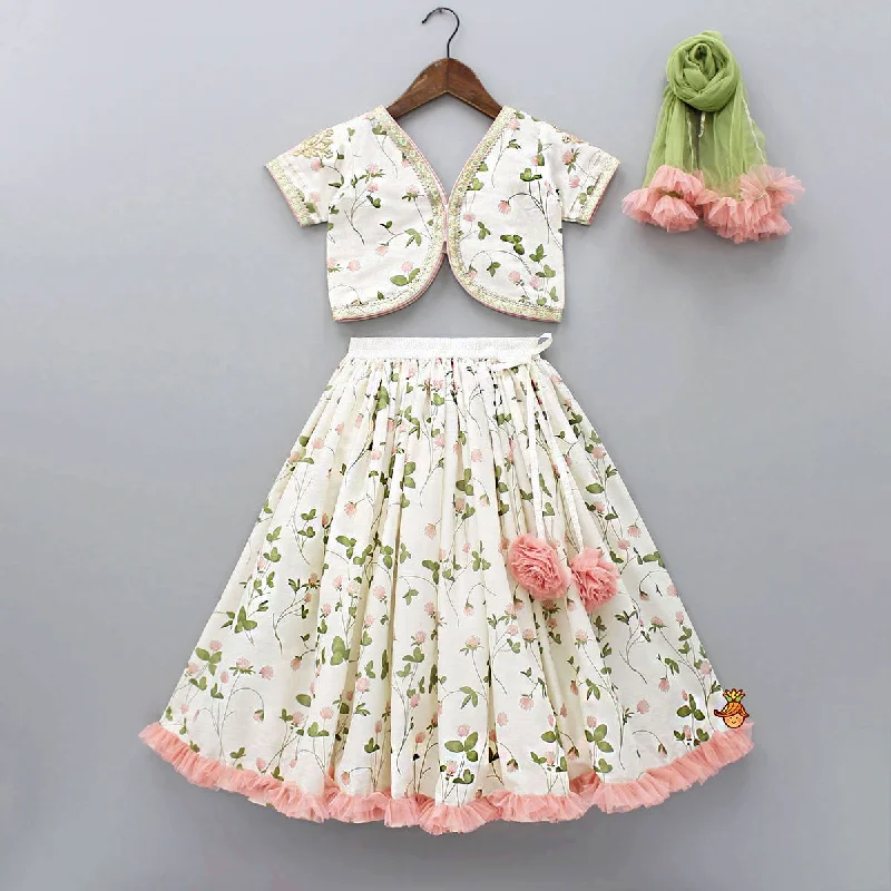 Floral Printed Crop Top With Lehenga And Net Dupatta Notch Collar Peter Pan Collar Cowl Neck Floral Printed Crop Top With Lehenga And Net Dupatta Notch Collar Peter Pan Collar Cowl Neck