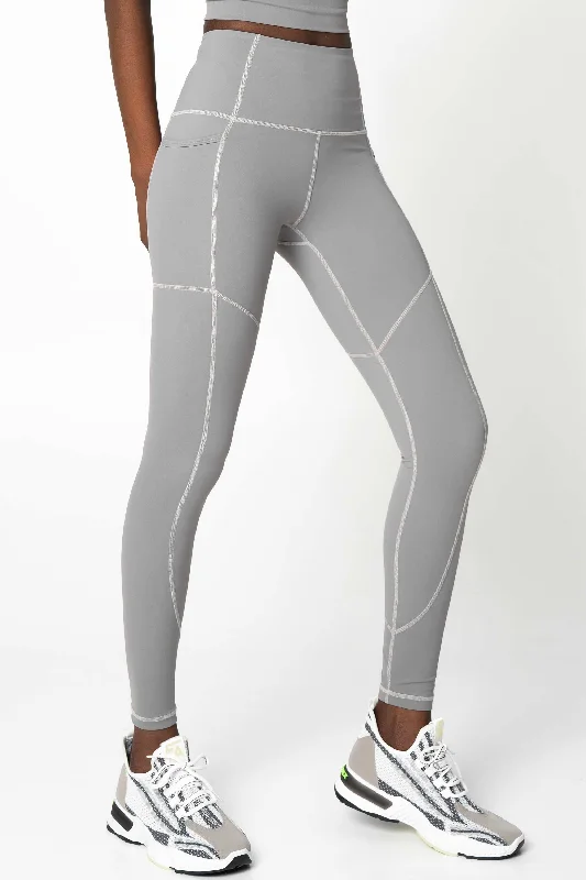 Silver Grey Cassi Three Pockets Workout Leggings Yoga Pants - Women Cozy Full-Length Workout Leggings Silver Grey Cassi Three Pockets Workout Leggings Yoga Pants - Women Cozy Full-Length Workout Leggings