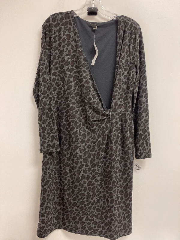 Dress Casual Midi By Ann Taylor In Animal Print, Size: M Fashionable High-Neck Midi Dress Dress Casual Midi By Ann Taylor In Animal Print, Size: M Fashionable High-Neck Midi Dress