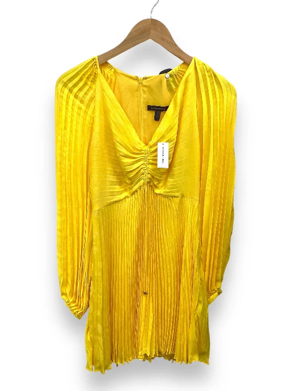 Dress Party Midi By Banana Republic In Yellow, Size: S Cozy T-shirt Midi Dress