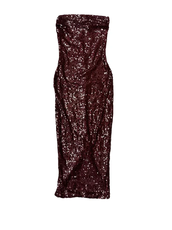 Dress Party Midi By Fashion Nova In Red, Size: 6 Stylish Midi Dress with Cuffs