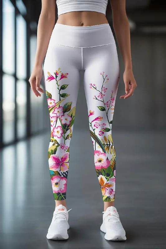 Mountain Garden Lucy Floral Performance Leggings - Women Comfortable Capri-Length Leggings Mountain Garden Lucy Floral Performance Leggings - Women Comfortable Capri-Length Leggings
